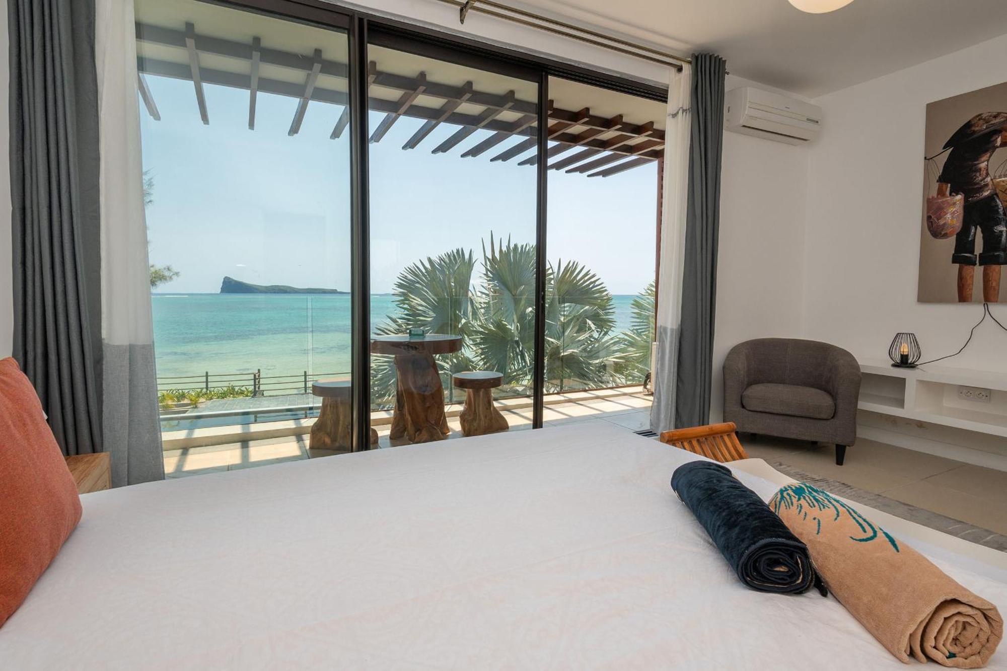 Luxury Beachfront Duplex, Coin De Mire View / 3Bed Cap Malheureux Exterior photo