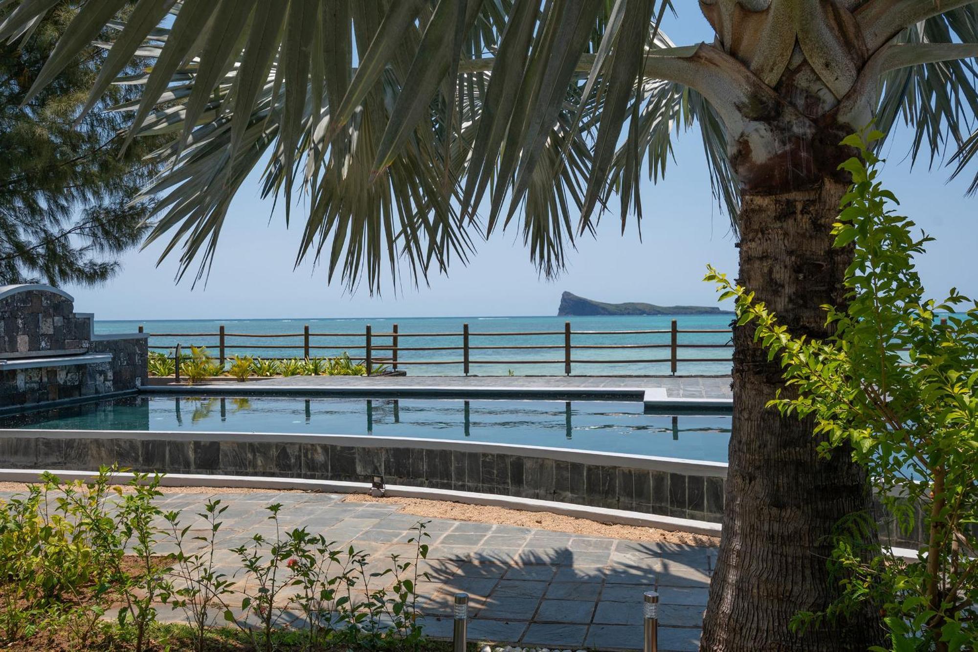 Luxury Beachfront Duplex, Coin De Mire View / 3Bed Cap Malheureux Exterior photo